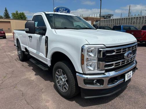 2025 Ford F-350 XLT
