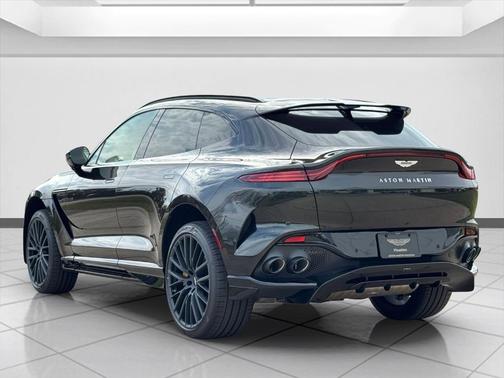 2025 Aston Martin DBX 707