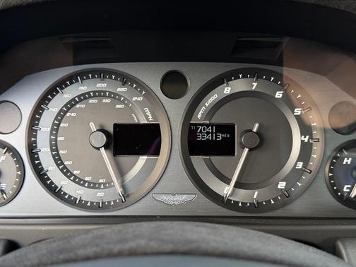 2016 Aston Martin Vantage GT Base