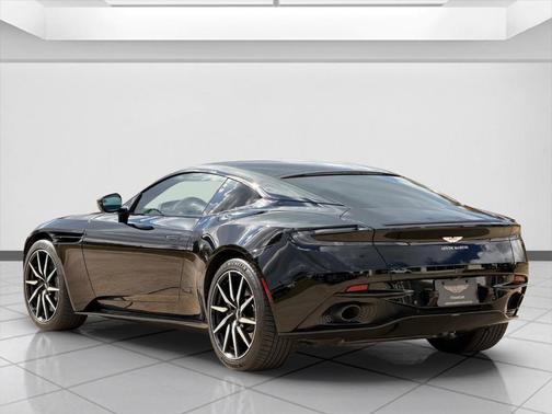 2021 Aston Martin DB11 BASE