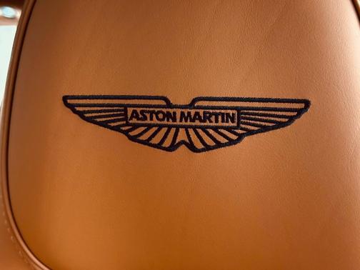 2025 Aston Martin Vanquish Base