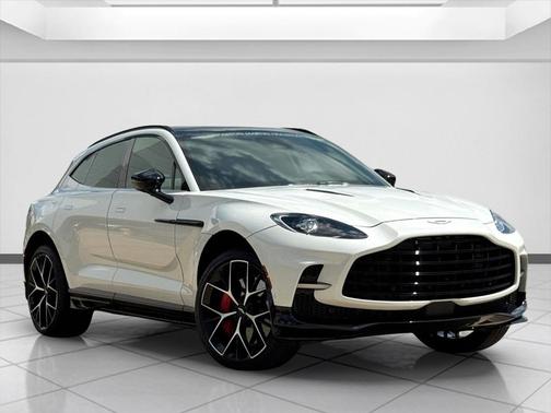 2025 Aston Martin DBX 707
