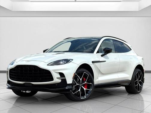 2025 Aston Martin DBX 707