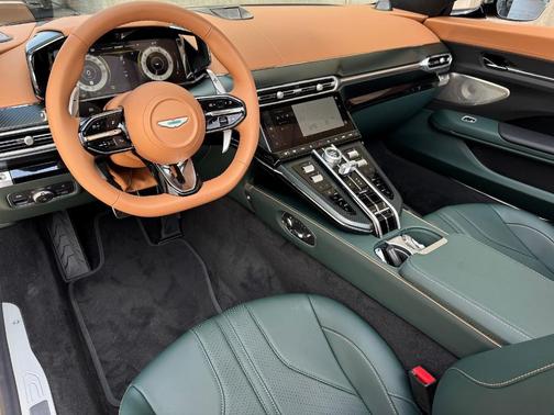 2026 Aston Martin Vantage Base