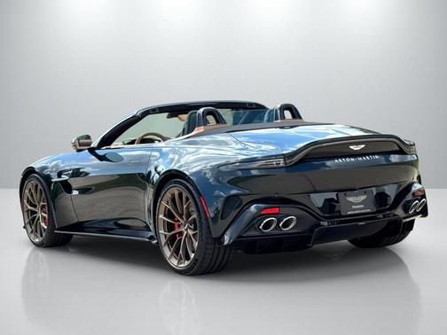 2026 Aston Martin Vantage Base