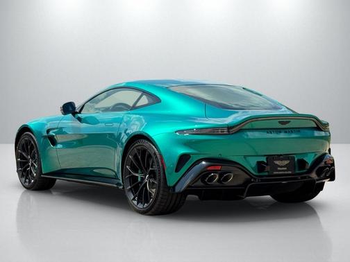 2026 Aston Martin Vantage Base
