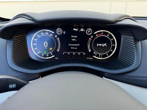 2022 Aston Martin DBX Base