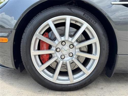 2006 Aston Martin V12 Vanquish S