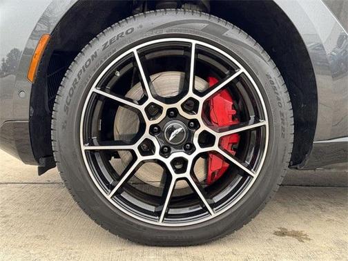 2021 Aston Martin DBX Base