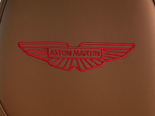 Malachite 2026 Aston Martin Vantage Base