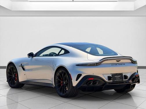 Lightning Silver 2026 Aston Martin Vantage Base