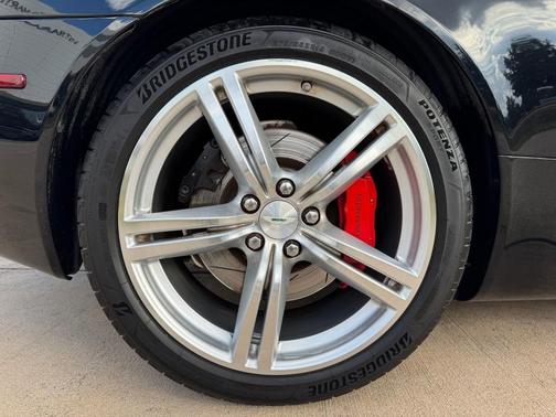 2009 Aston Martin DB9 Base