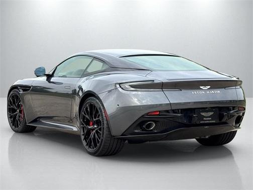 2025 Aston Martin DB12 Base