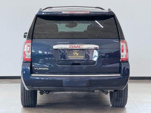 Blue 2019 GMC Yukon Denali