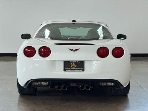 White 2005 Chevrolet Corvette