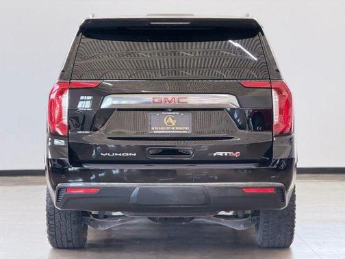 Black 2022 GMC Yukon XL AT4