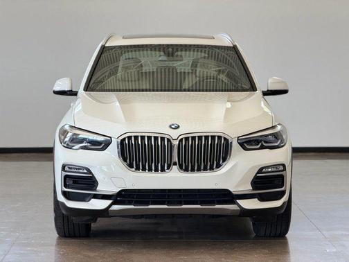 White 2021 BMW X5 sDrive40i