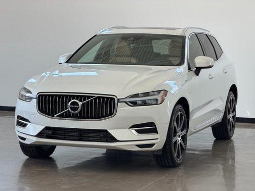 2018 Volvo XC60 Recharge Plug-In Hybrid T8 Inscription