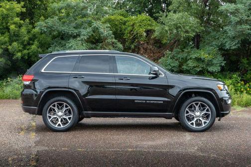 2018 Jeep Grand Cherokee Sterling Edition