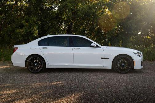 2015 BMW 750 Li