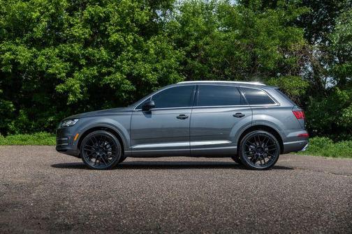 2019 Audi Q7 55 Premium Plus