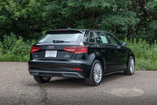 2017 Audi A3 e-tron 1.4T Tech Premium Plus