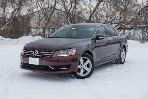2013 Volkswagen Passat 2.0 TDI SE w/ Sunroof