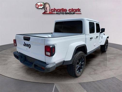 2024 Jeep Gladiator Nighthawk
