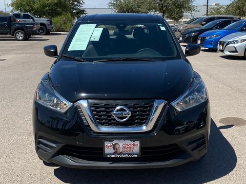 2020 Nissan Kicks S
