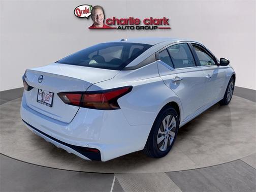 2025 Nissan Altima S