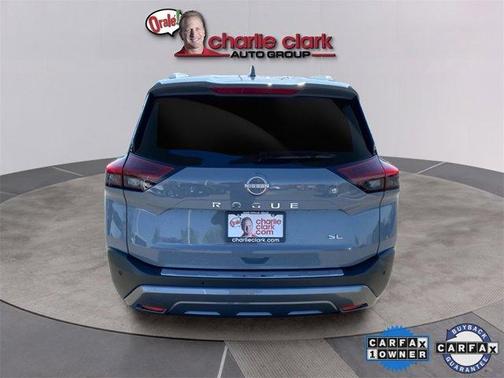 2022 Nissan Rogue SL
