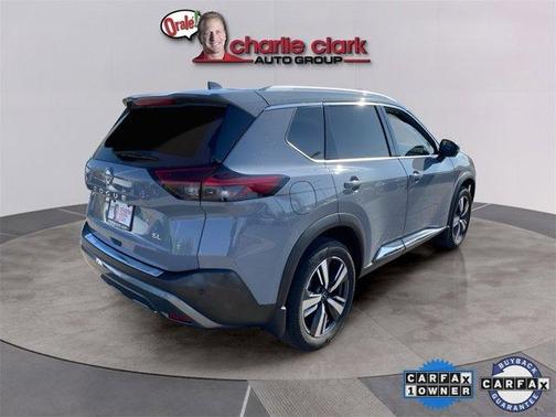 2022 Nissan Rogue SL