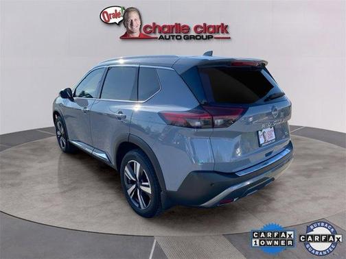 2022 Nissan Rogue SL