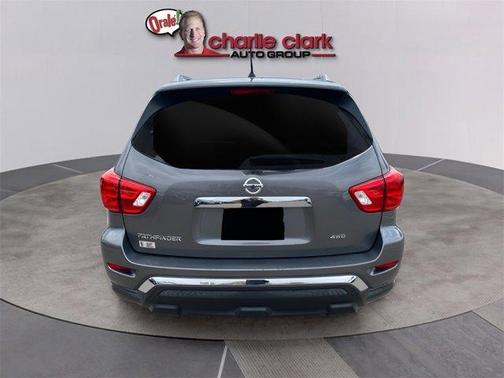 2018 Nissan Pathfinder S