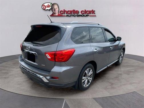 2018 Nissan Pathfinder S