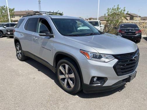 2021 Chevrolet Traverse LT Leather