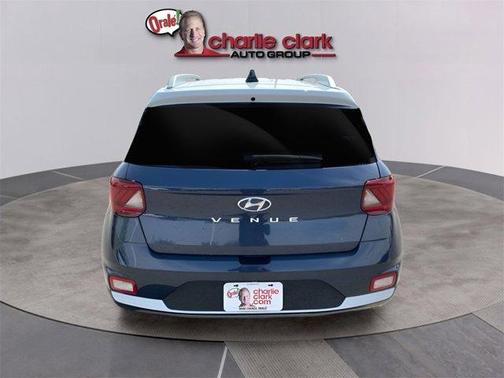 2022 Hyundai VENUE Limited