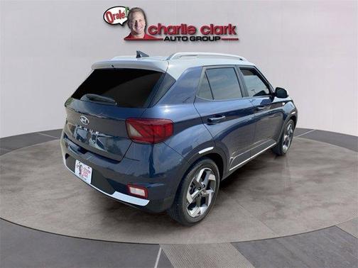 2022 Hyundai VENUE Limited