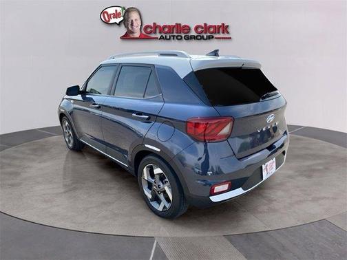 2022 Hyundai VENUE Limited
