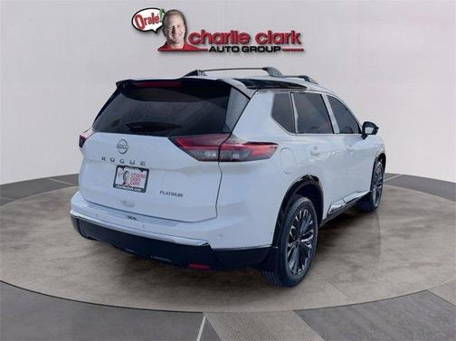 2025 Nissan Rogue Platinum
