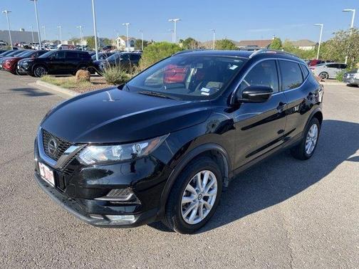 2022 Nissan Rogue Sport SV
