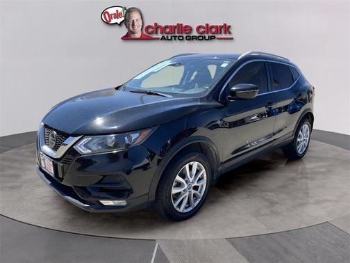 2022 Nissan Rogue Sport SV