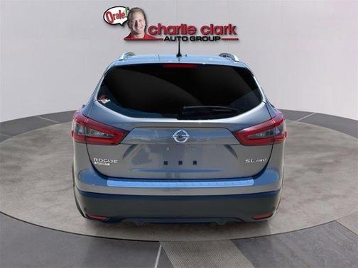 2022 Nissan Rogue Sport SL