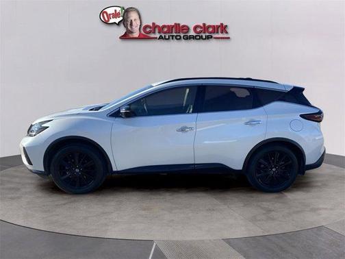2022 Nissan Murano SV