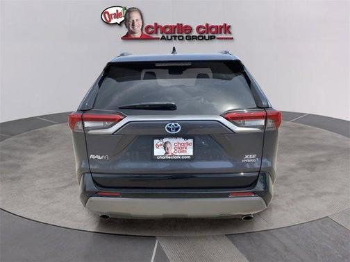2020 Toyota RAV4 Hybrid XSE