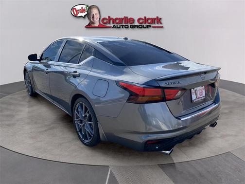 2023 Nissan Altima 2.0 SR