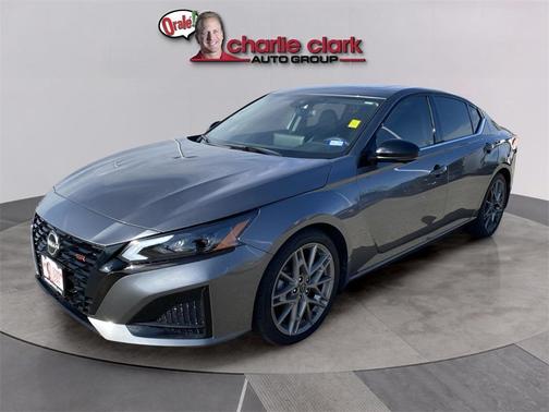 2023 Nissan Altima 2.0 SR