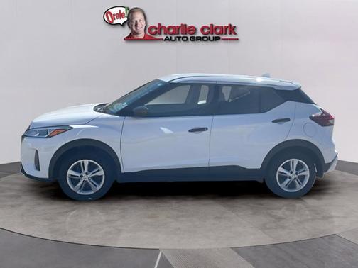 Fresh Powder 2025 Nissan Kicks Play S