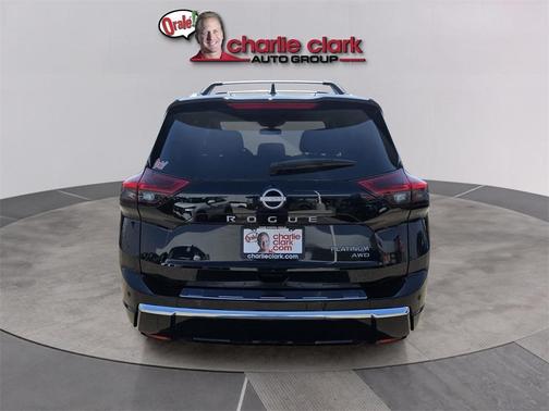2025 Nissan Rogue Platinum