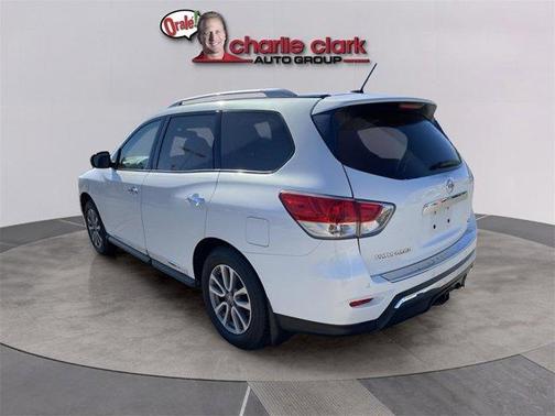 2014 Nissan Pathfinder SL